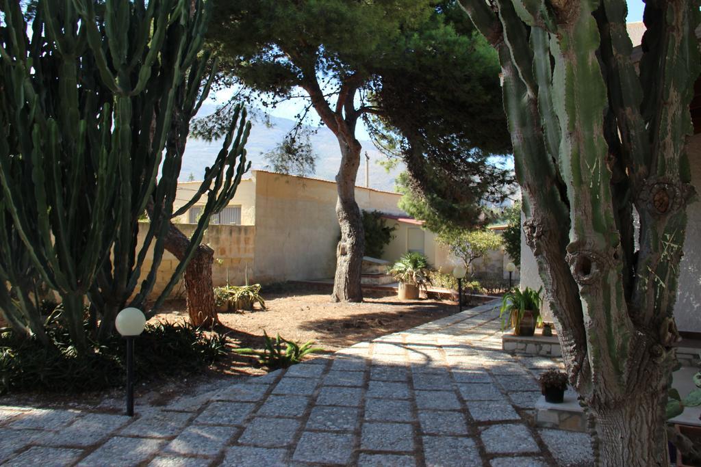 Casa Vacanze Il Gelso Rosso Villa Valderice Szoba fotó